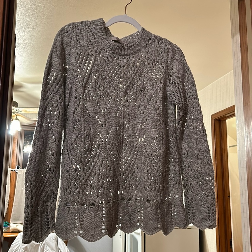 Loft gray patterned sweater. Brand new never worn